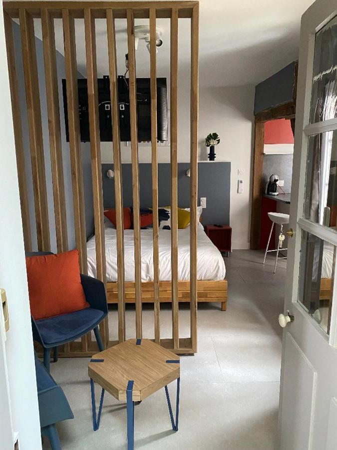 Studio 2 Pers Ou Appartement 4-7 Pers Quartier Cathedrale Отён Экстерьер фото